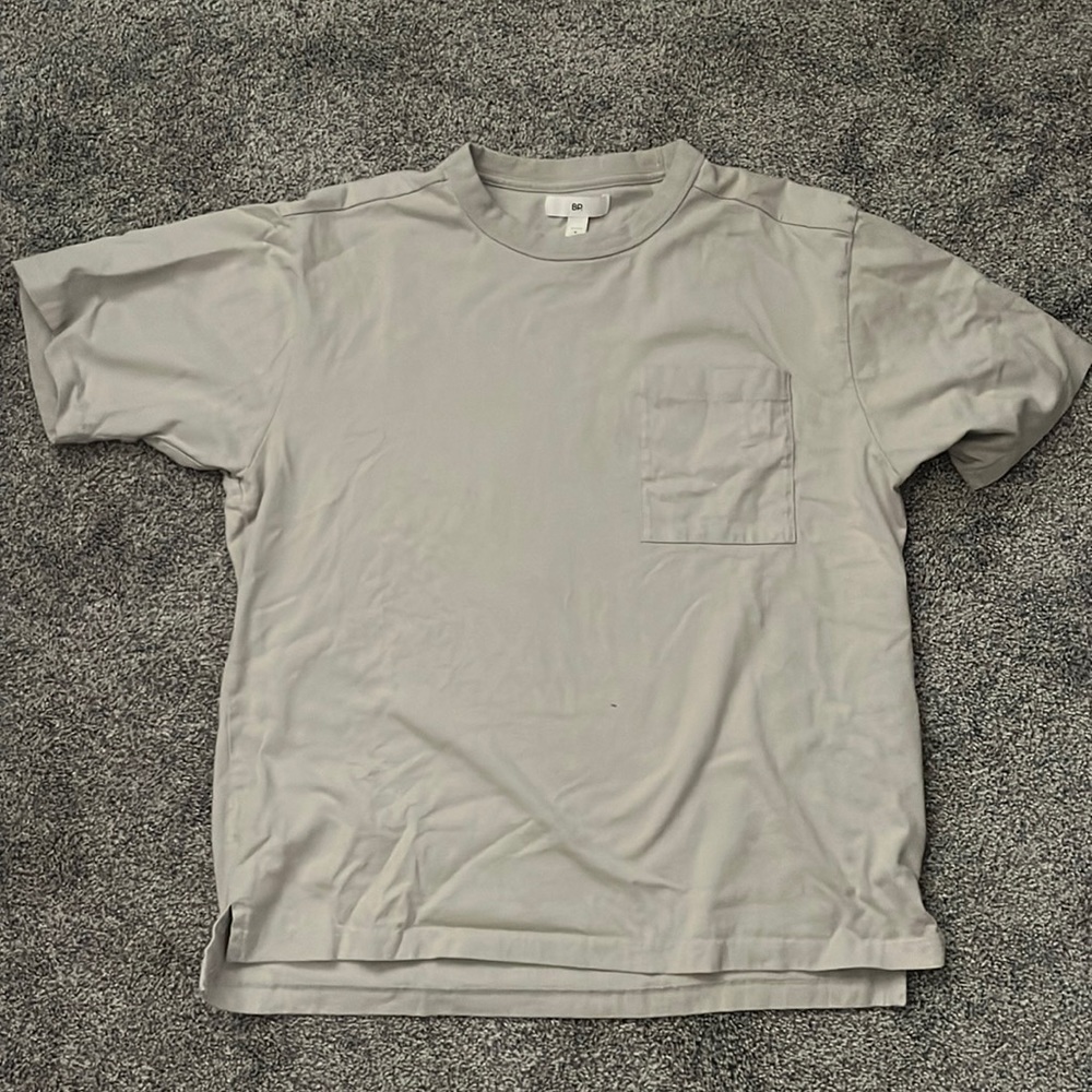 Gently Used - BP. Grey Tee Shirt - Sz Medium